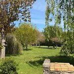 Casa de Férias Maison Tranquille Avec Jardin Et Wifi, 3 - Fr-1-336-116