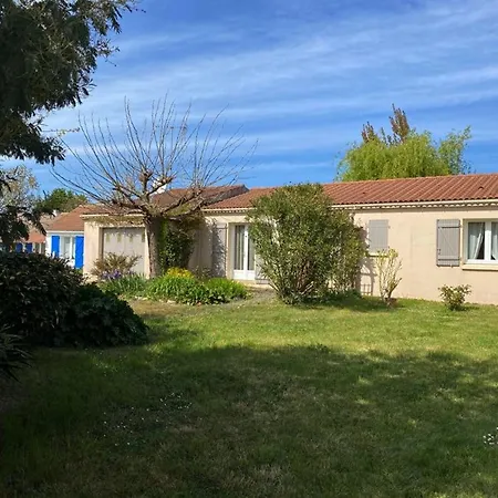 Maison Tranquille Avec Jardin Et Wifi, 3 - Fr-1-336-116 Ferienhaus Avrillé