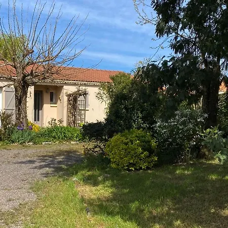 Maison Tranquille Avec Jardin Et Wifi, 3 - Fr-1-336-116 Avrillé