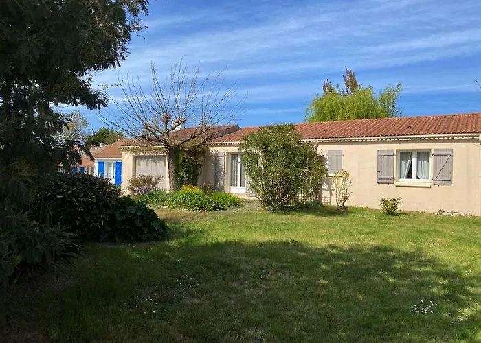 Maison Tranquille Avec Jardin Et Wifi, 3 - Fr-1-336-116 Ferienhaus Avrillé